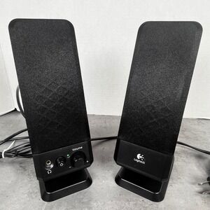 Logitech R-10 Wired Computer Speakers Black Model S-0152A1 Stereo System Works